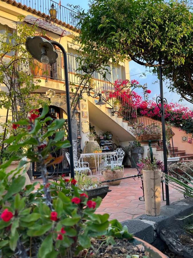 La Capanna Di Giuseppe E Maria Bed & Breakfast Taormina Bagian luar foto