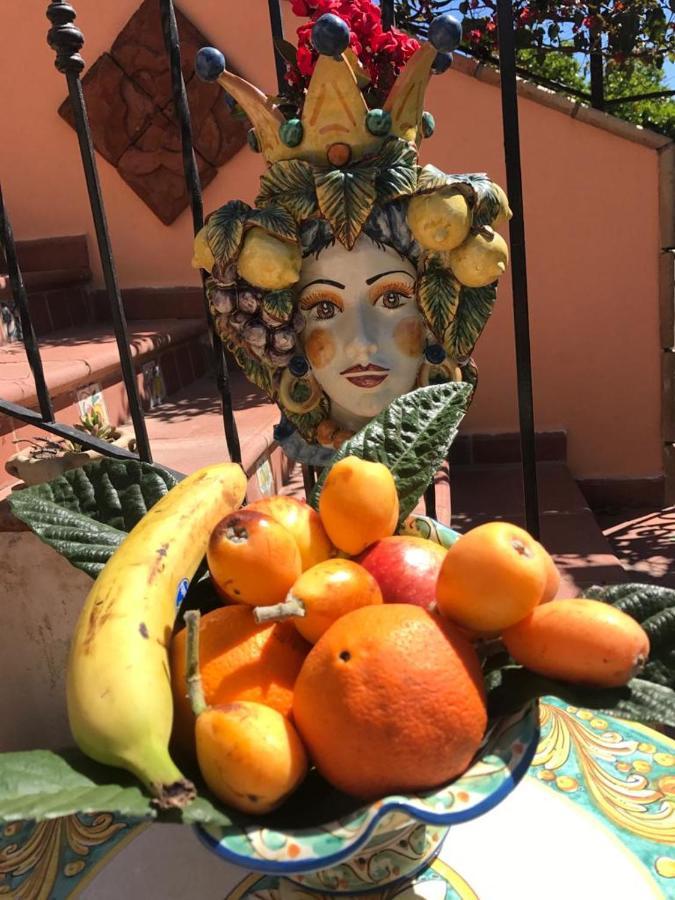 La Capanna Di Giuseppe E Maria Bed & Breakfast Taormina Bagian luar foto
