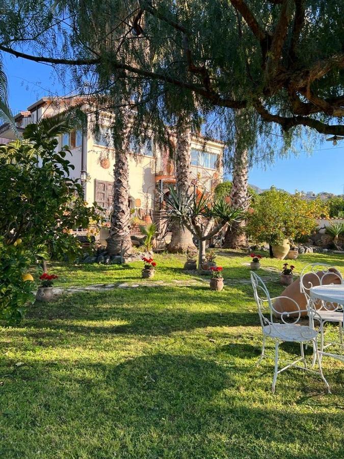 La Capanna Di Giuseppe E Maria Bed & Breakfast Taormina Bagian luar foto