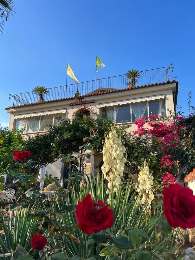 La Capanna Di Giuseppe E Maria Bed & Breakfast Taormina Bagian luar foto