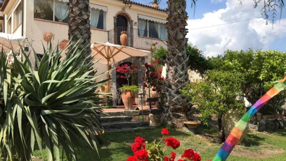 La Capanna Di Giuseppe E Maria Bed & Breakfast Taormina Bagian luar foto